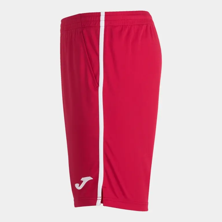Short rouge cote.webp